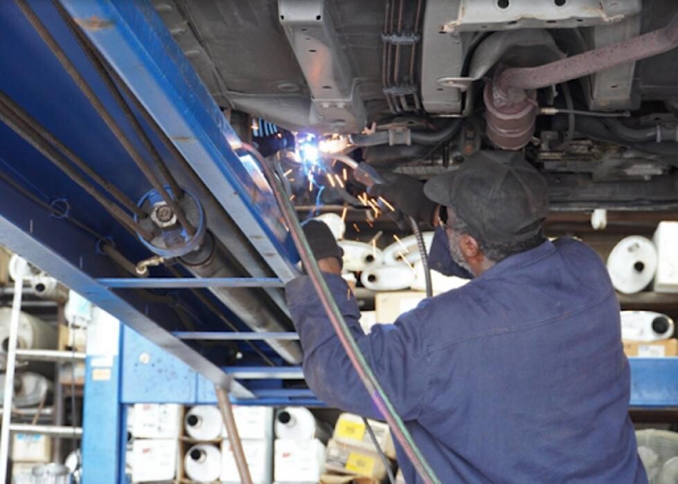 Images Seeburg Mufflers of MO Inc