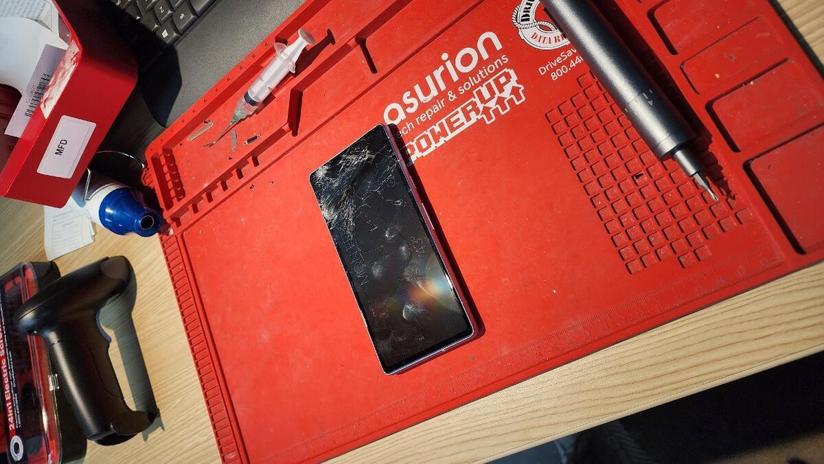 Images uBreakiFix - Phone and Computer Repair