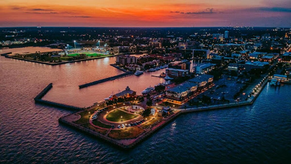 Images NAI Pensacola