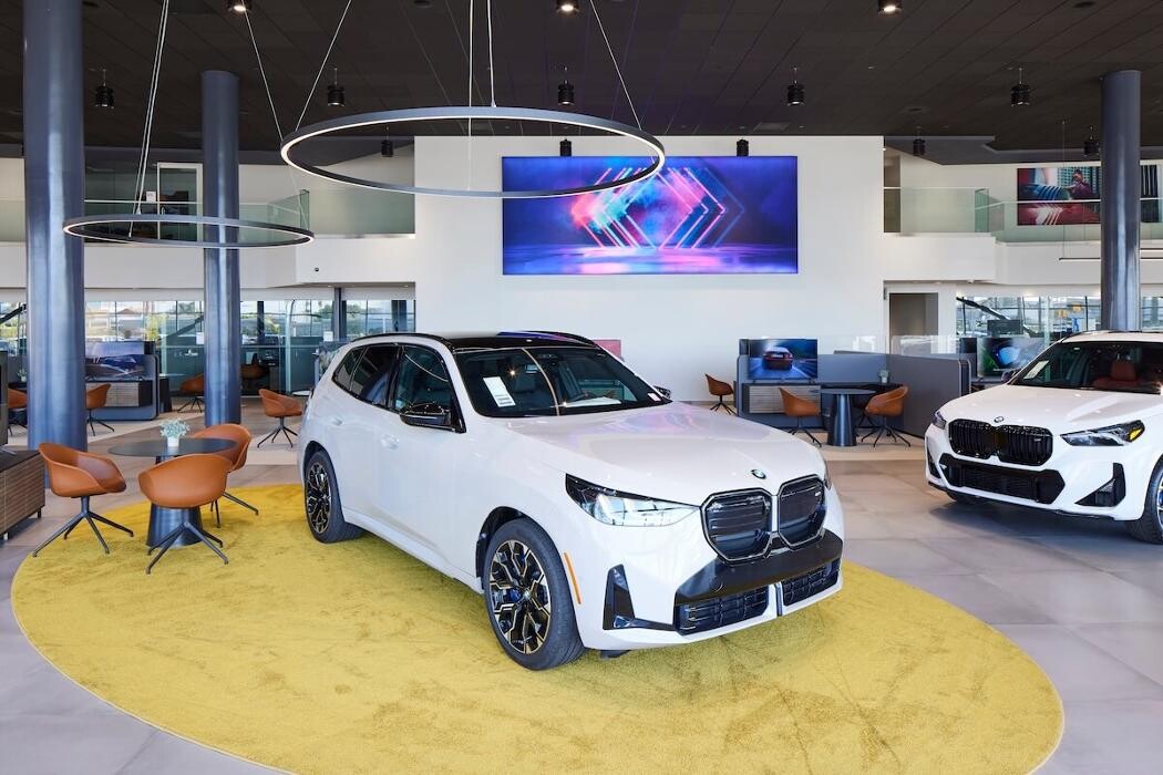 Images BMW of Buena Park