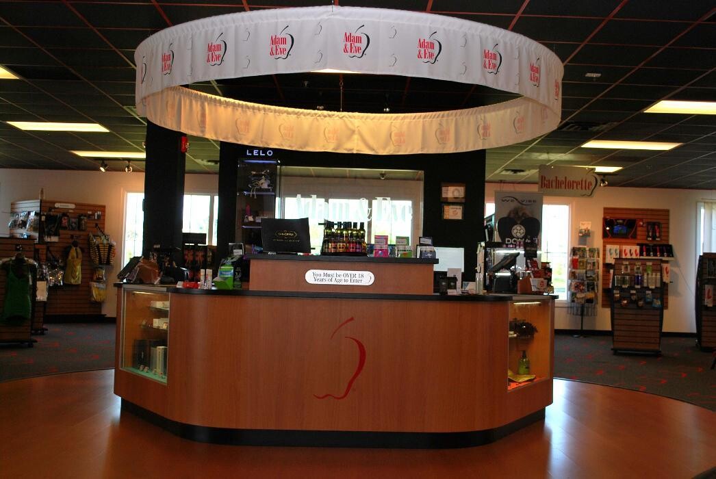 Images Adam & Eve Stores