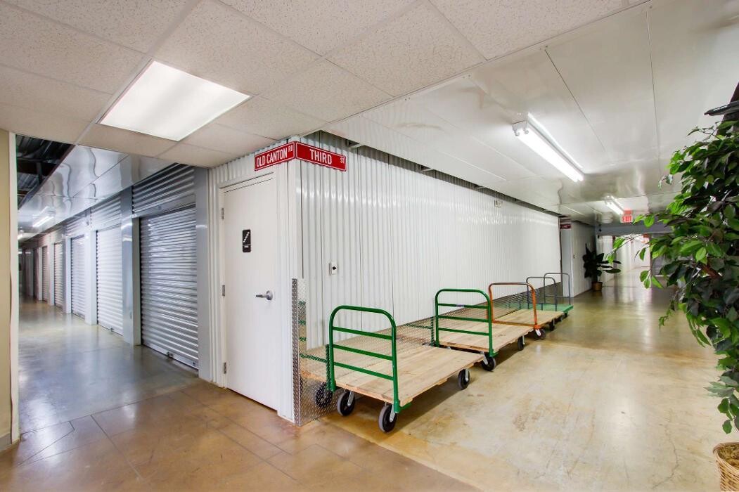 Images StorageMax Northtown