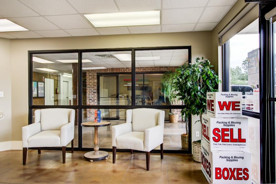 Images StorageMax Northtown