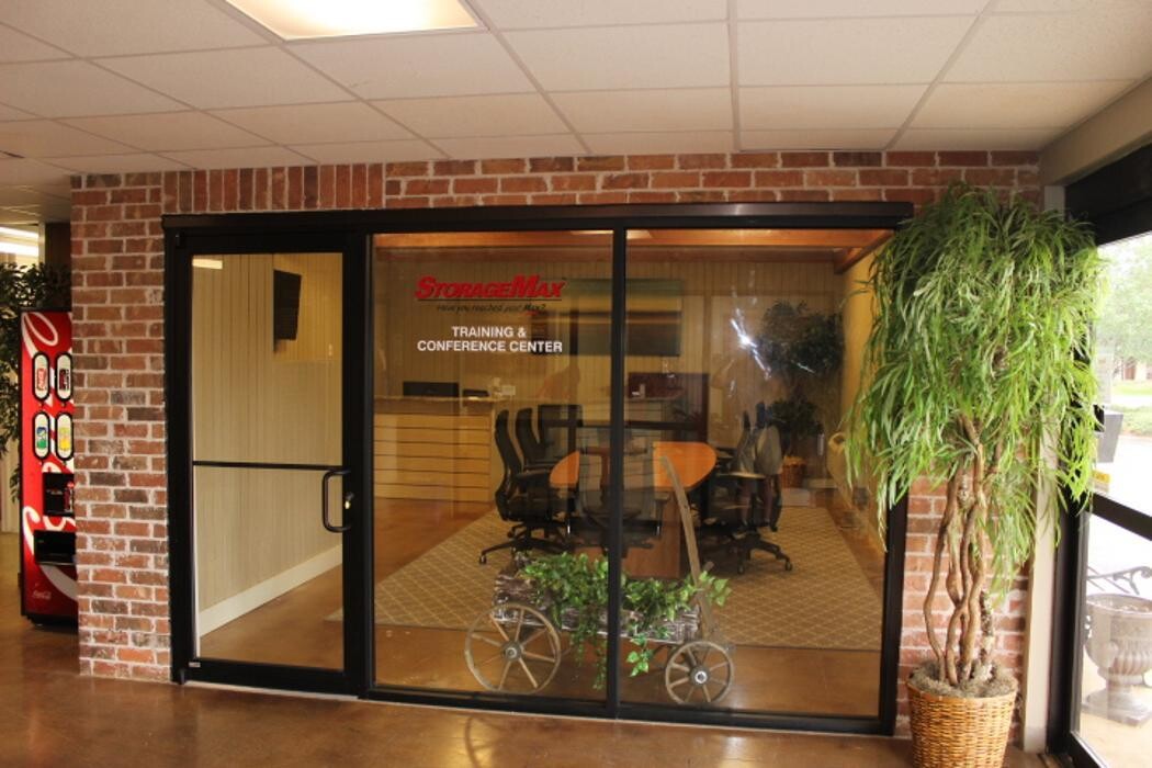 Images StorageMax Northtown