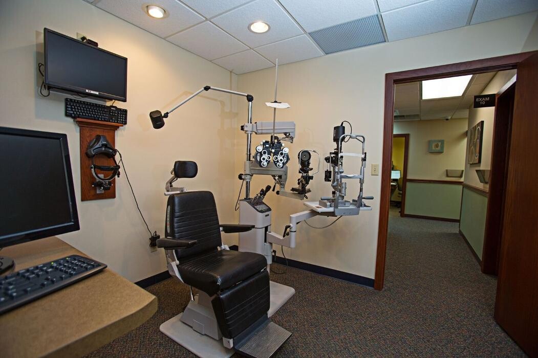 Images Valley Eye Associates