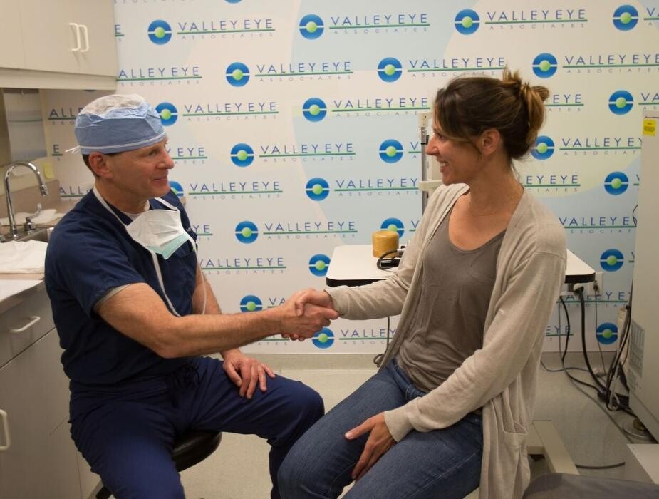 Images Valley Eye Associates