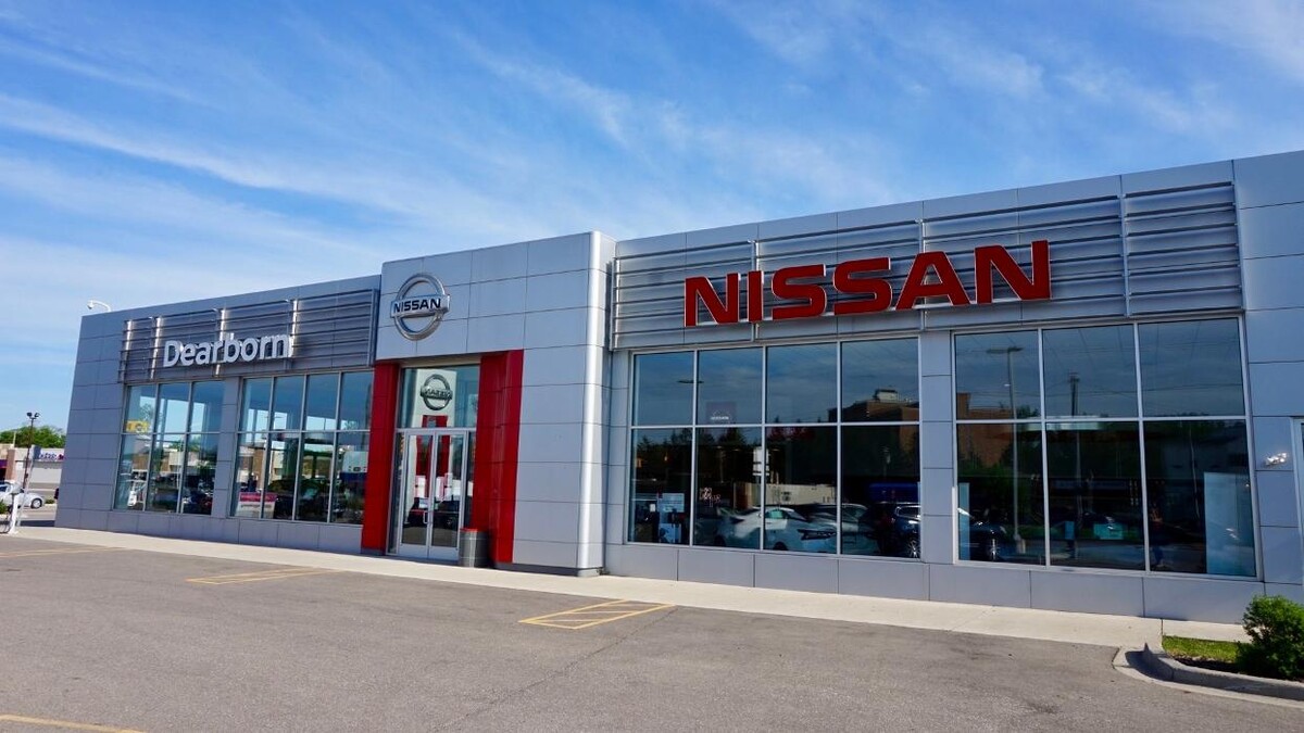 Images Nissan of Dearborn