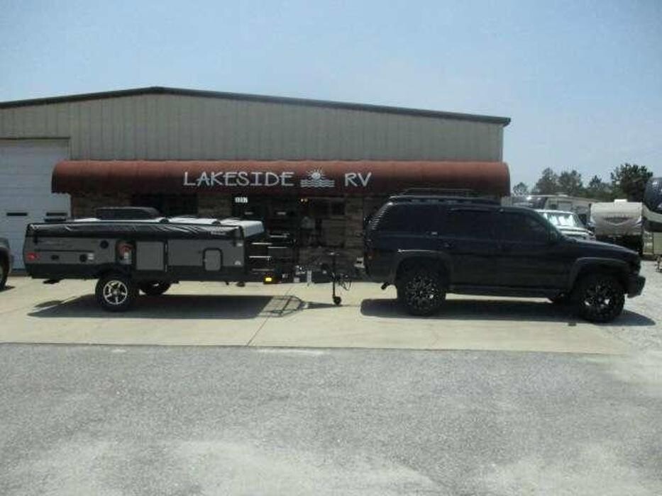 Images Lakeside RV Sales