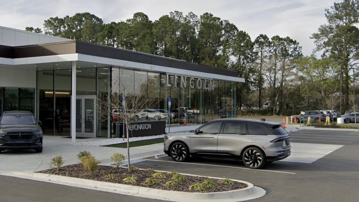 Images AutoNation Lincoln Orange Park