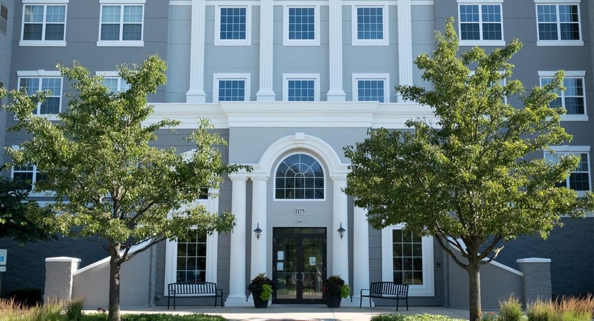 Images The MilTon Luxury Apartments