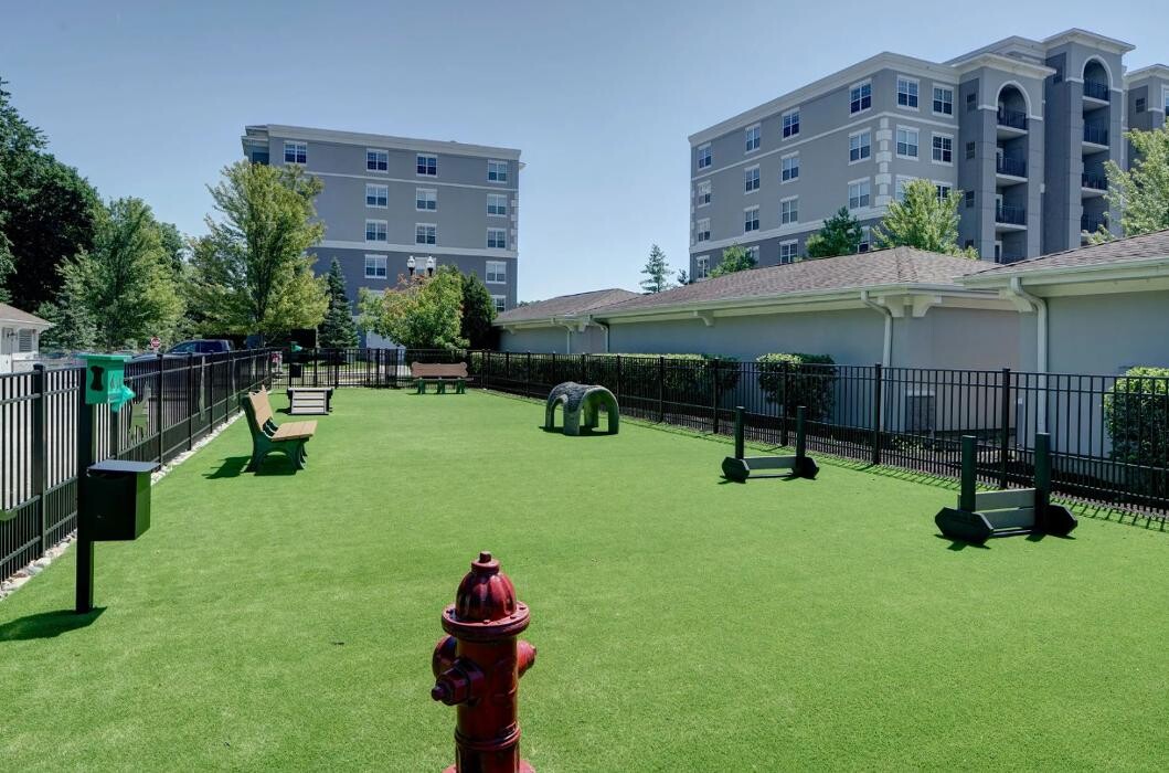 Images The MilTon Luxury Apartments