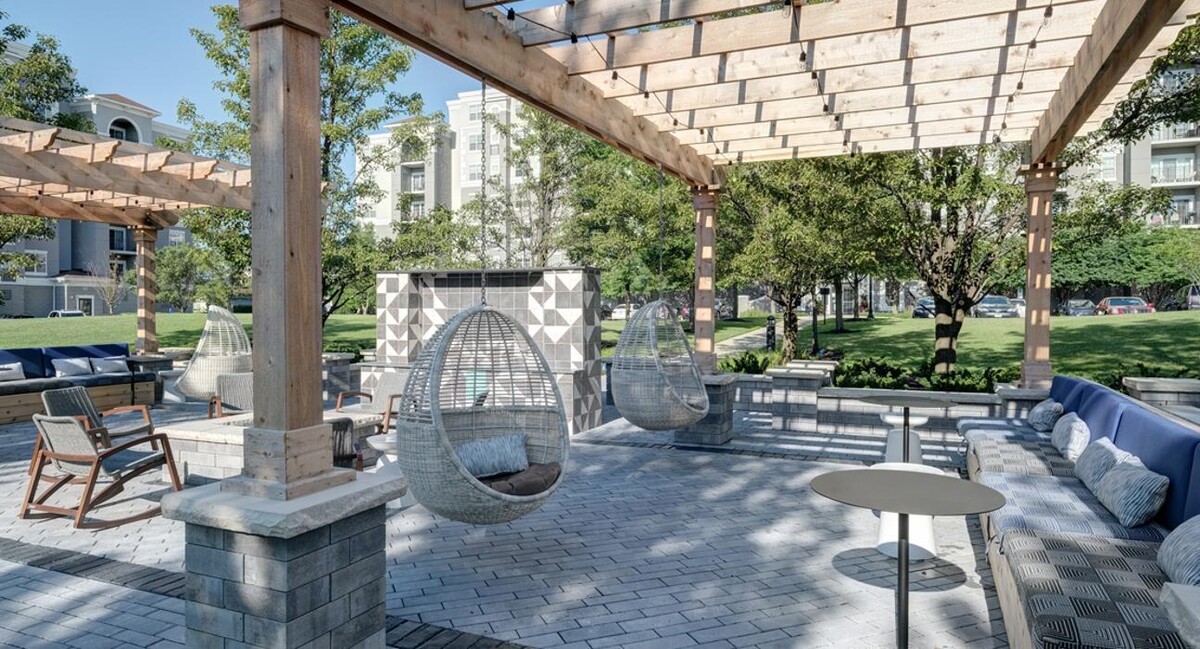 Images The MilTon Luxury Apartments