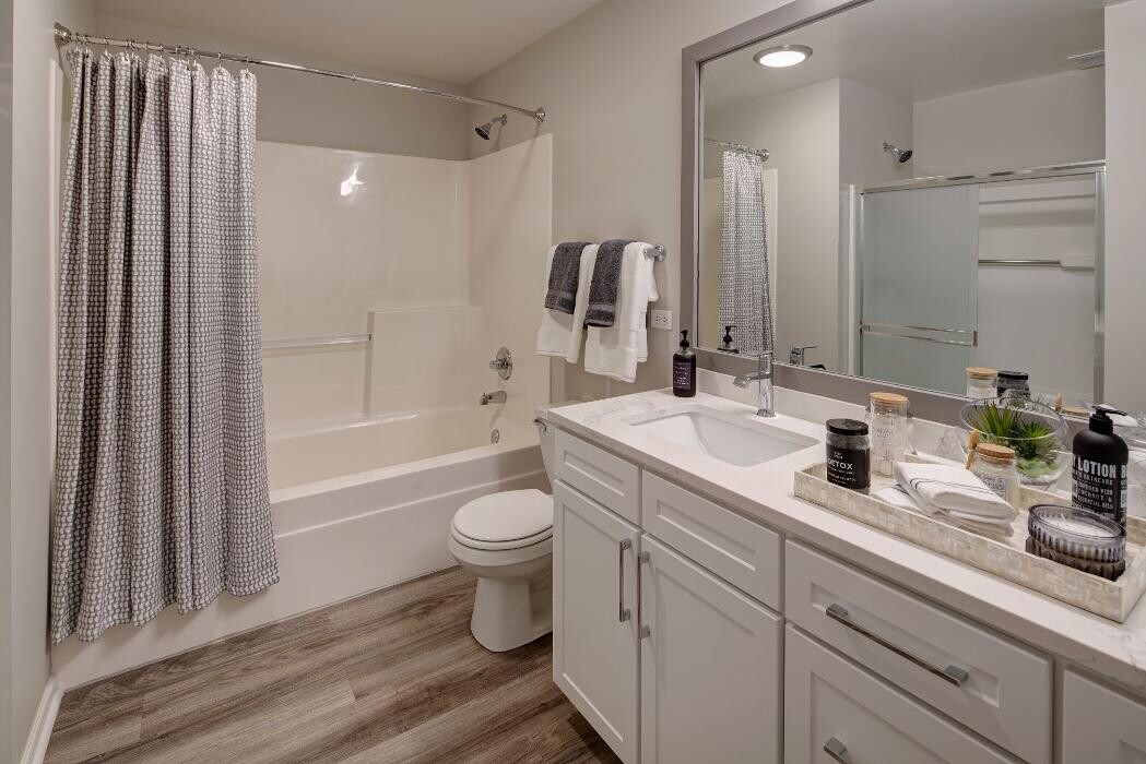Images The MilTon Luxury Apartments