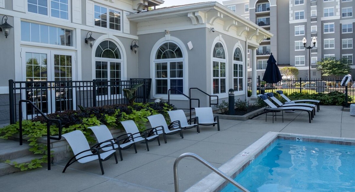 Images The MilTon Luxury Apartments