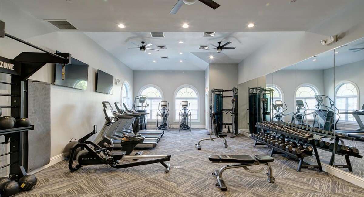 Images The MilTon Luxury Apartments