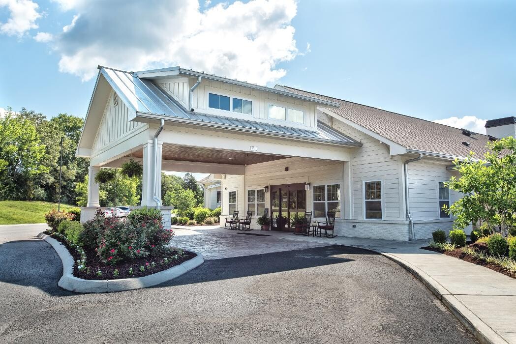 Images Dominion Senior Living of Athens