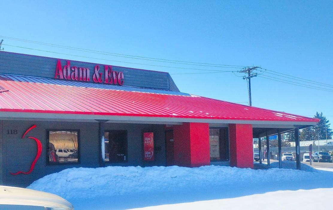 Images Adam & Eve Stores