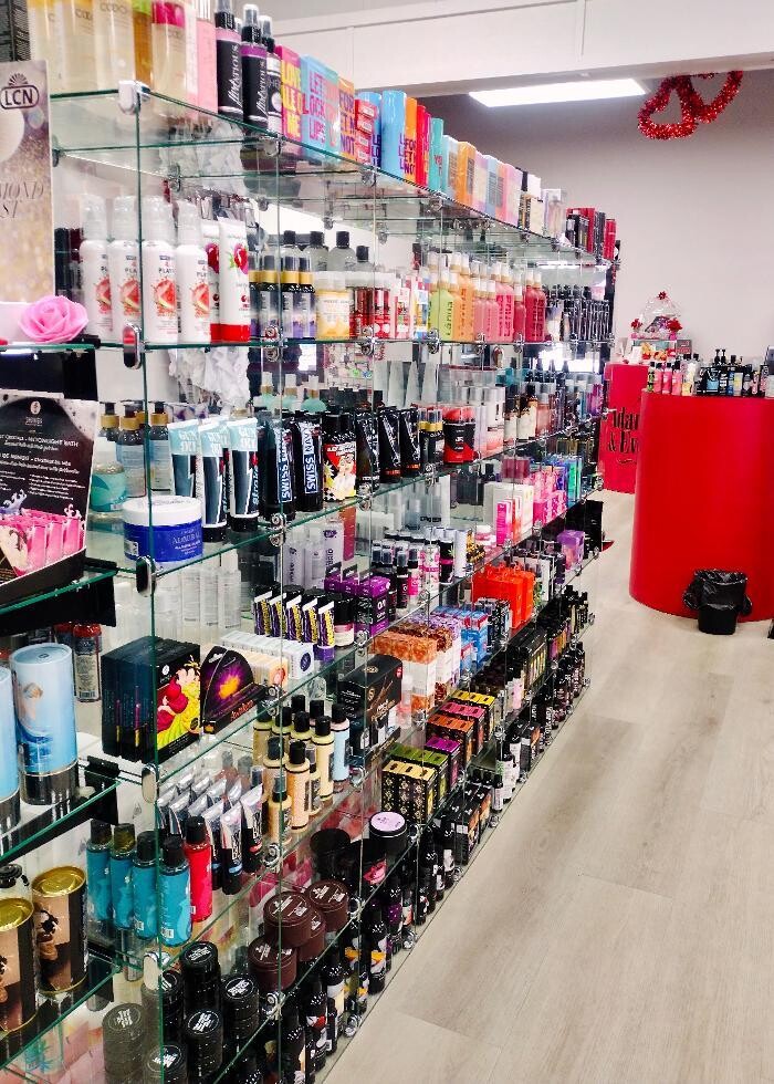 Images Adam & Eve Stores