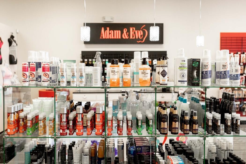 Images Adam & Eve Stores
