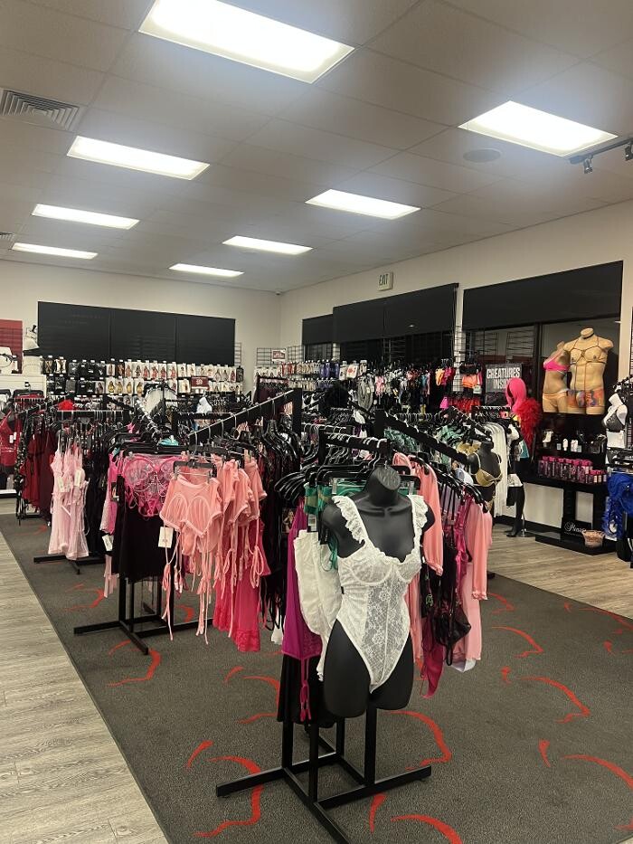 Images Adam & Eve Stores