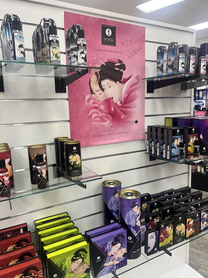 Images Adam & Eve Stores