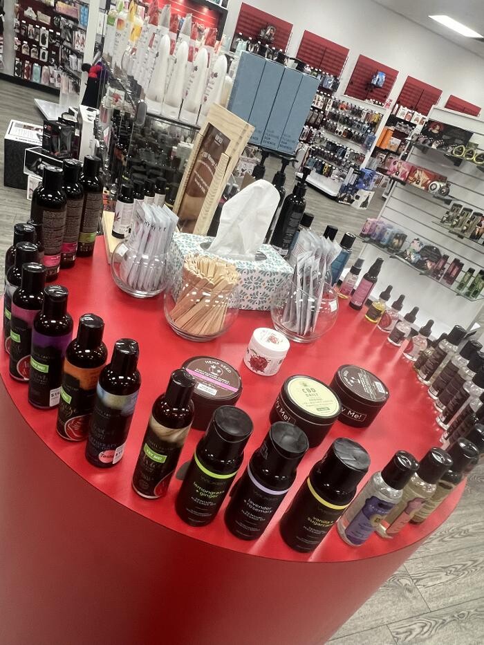 Images Adam & Eve Stores