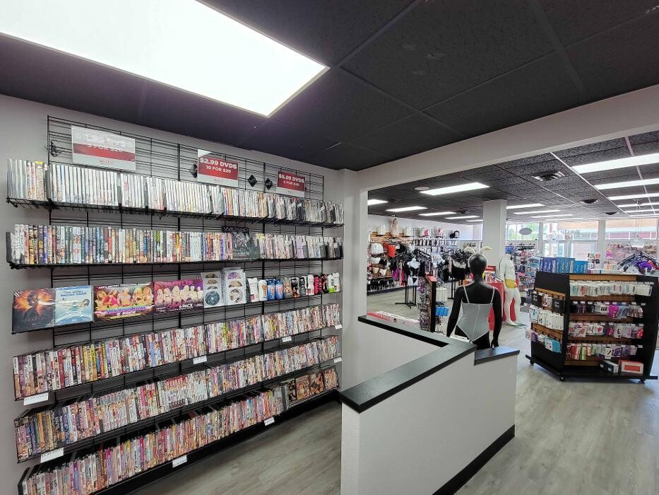 Images Adam & Eve Stores