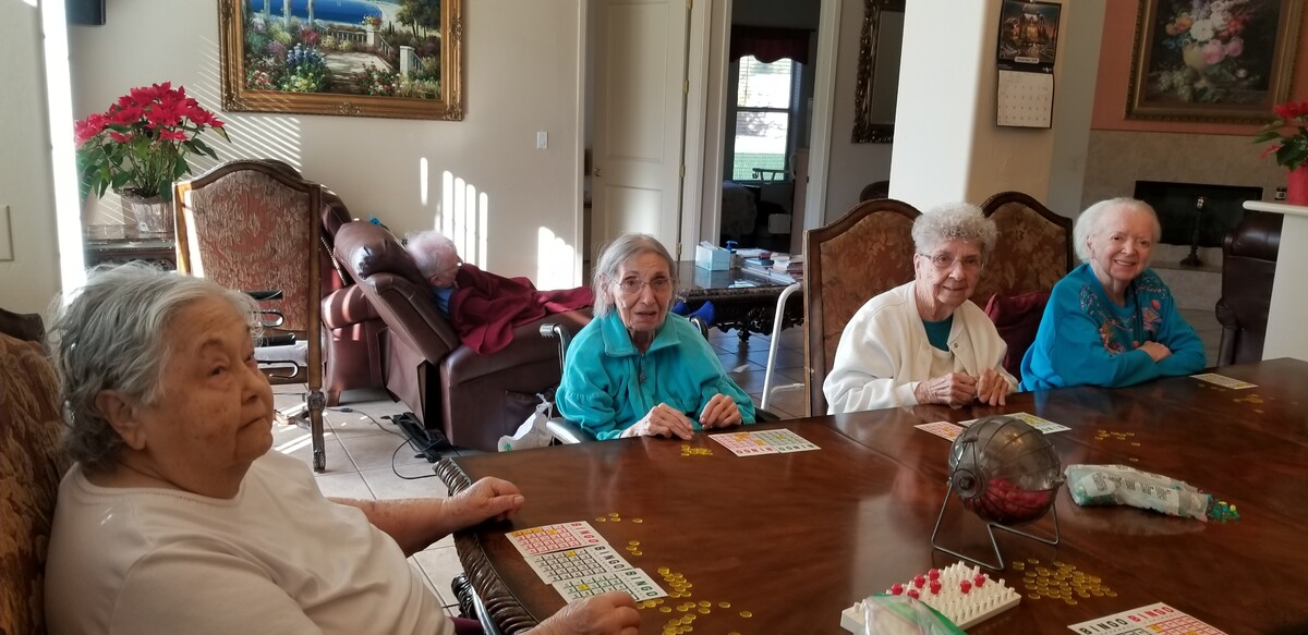 Images Pinnacle Peak Assisted Living