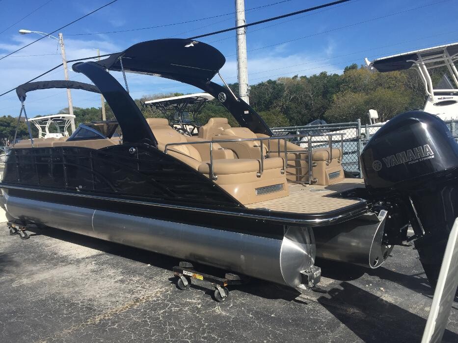 Images RIVA Motorsports & Marine of the Keys