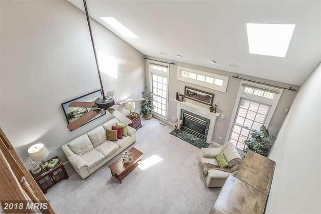 Images Capitol Staging