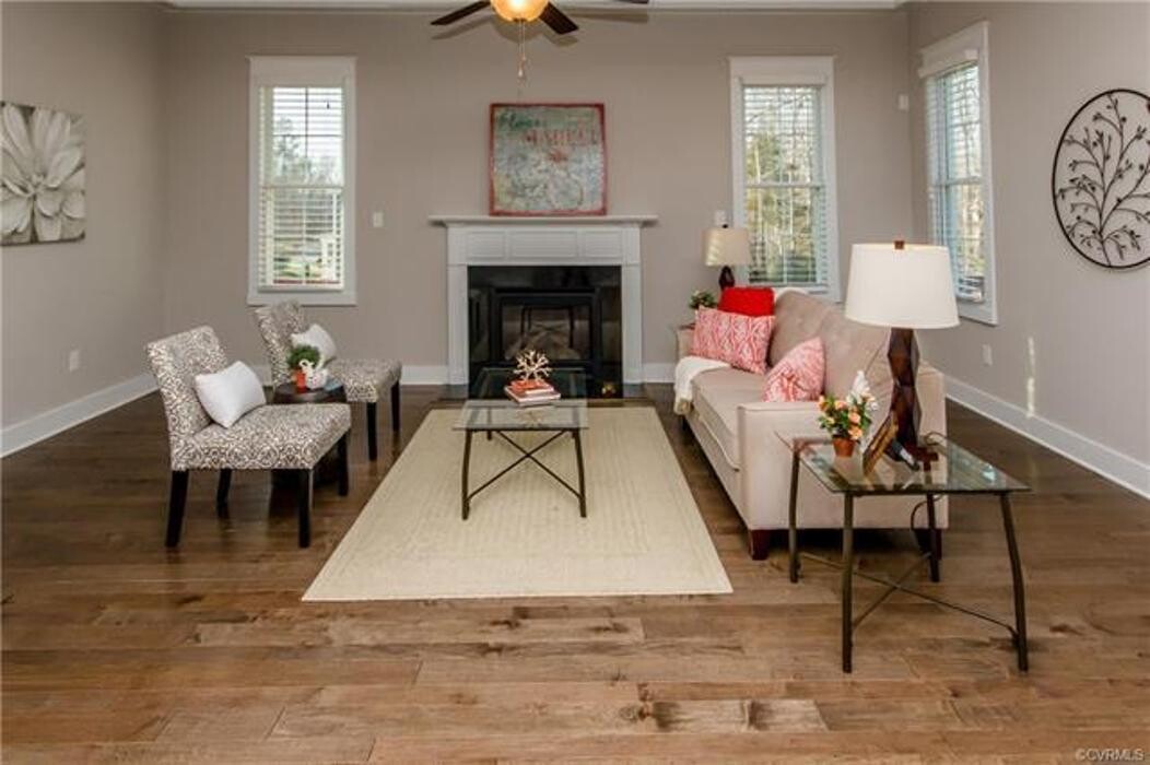 Images Capitol Staging