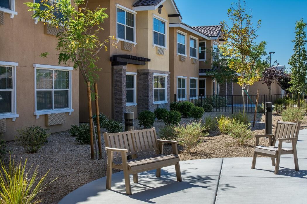 Images Marquis Centennial Hills Post Acute Rehab