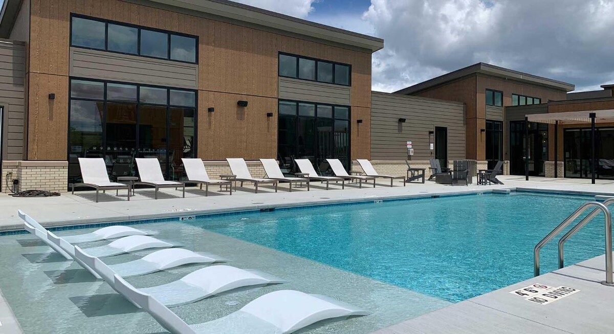 Images Statesman Apartments