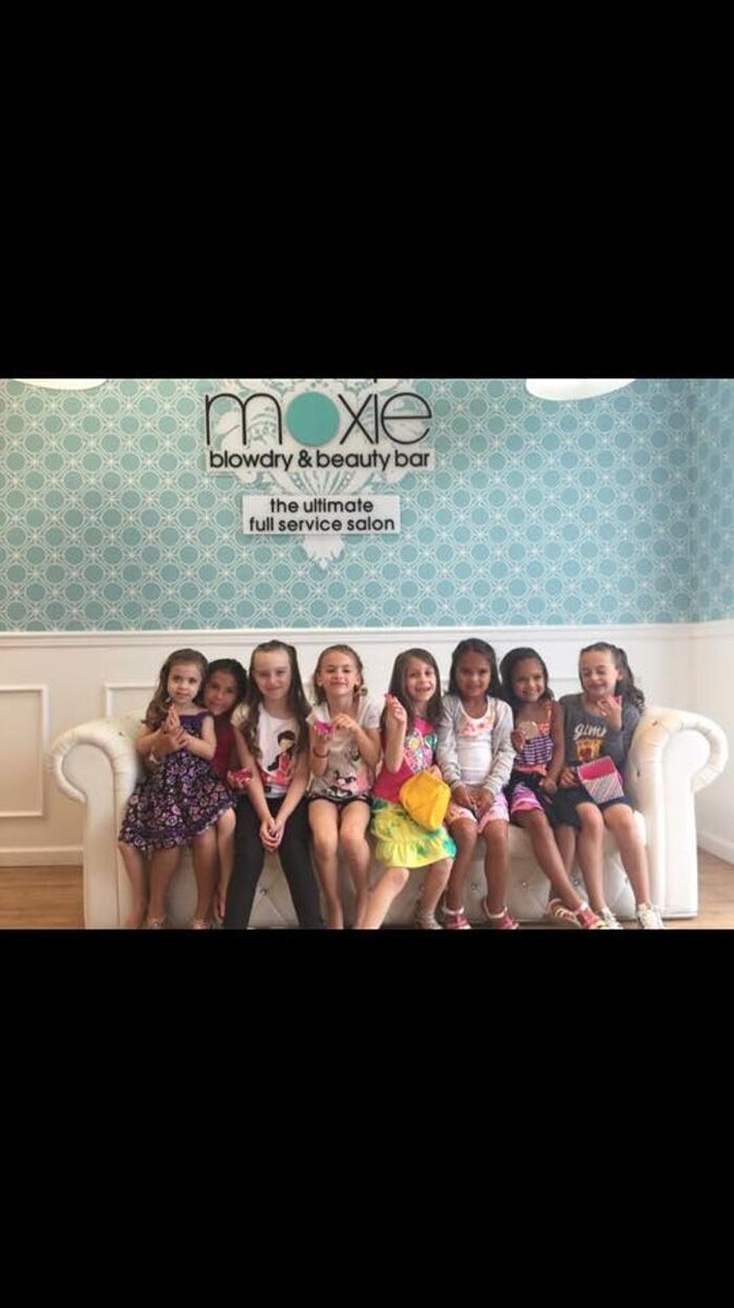 Images Moxie Salon And Beauty Bar - Wayne