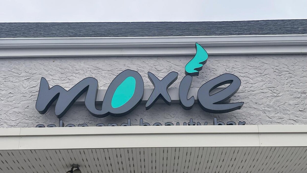 Images Moxie Salon And Beauty Bar - Wayne