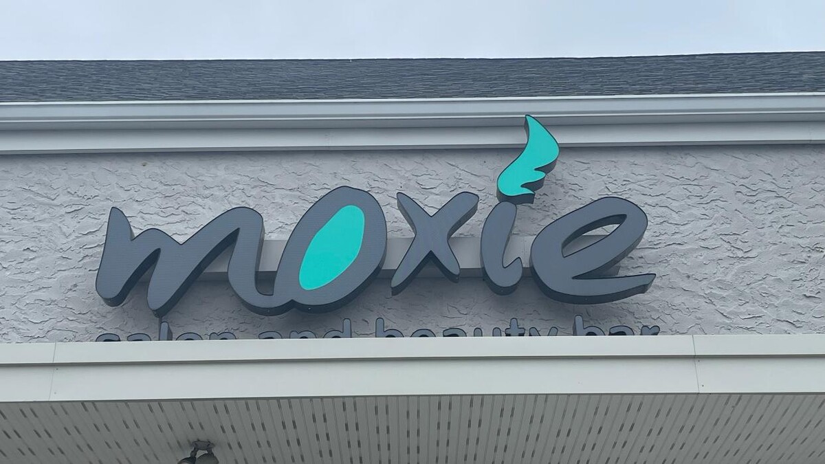 Images Moxie Salon And Beauty Bar - Wayne
