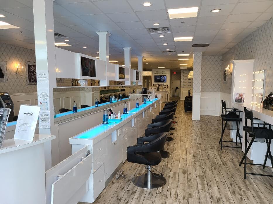 Images Moxie Salon and Beauty Bar - Livingston