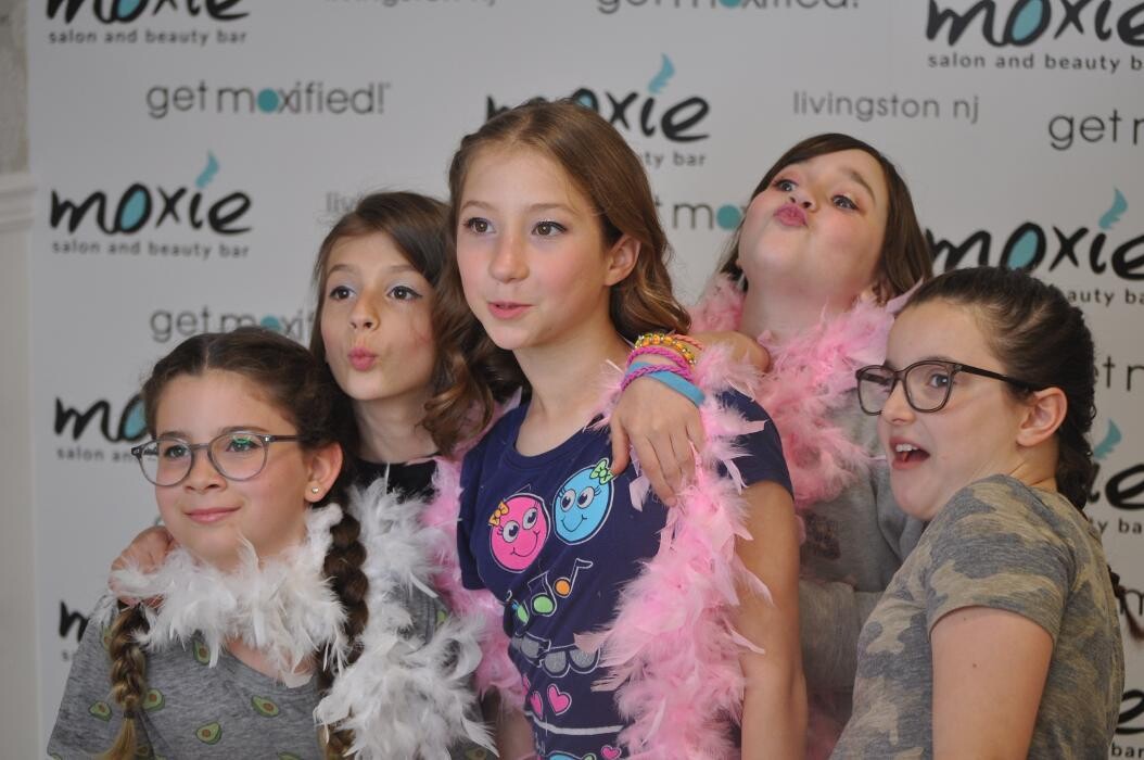 Images Moxie Salon and Beauty Bar - Livingston