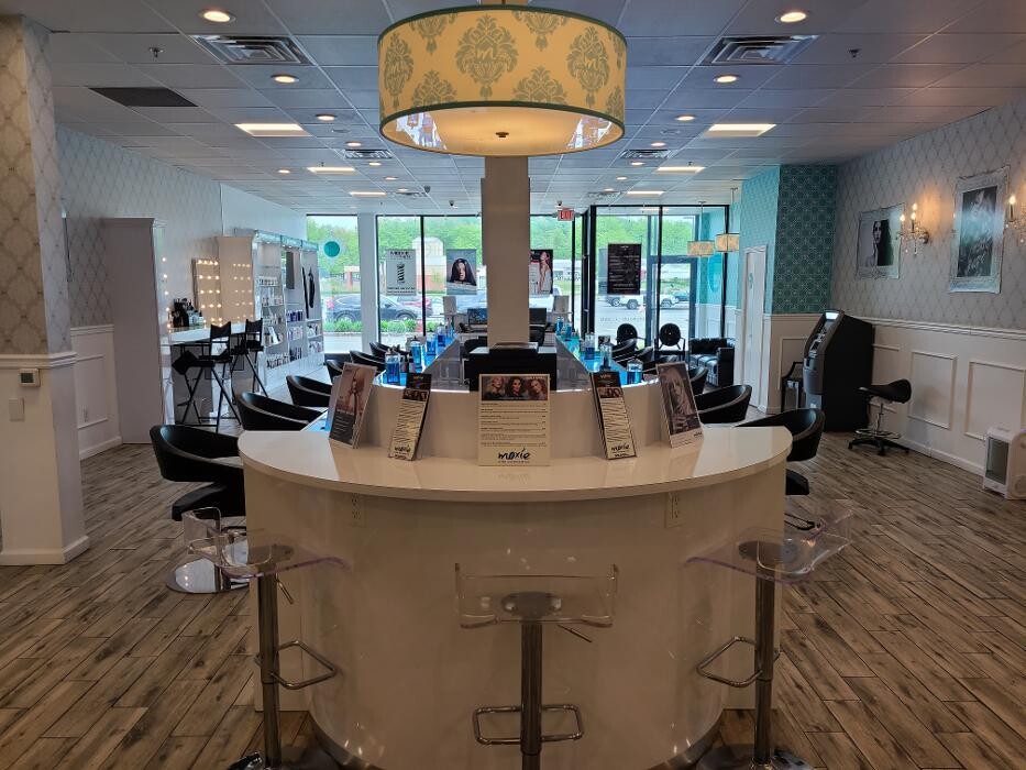 Images Moxie Salon and Beauty Bar - Livingston