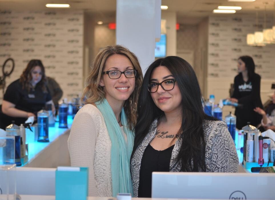 Images Moxie Salon and Beauty Bar - Livingston