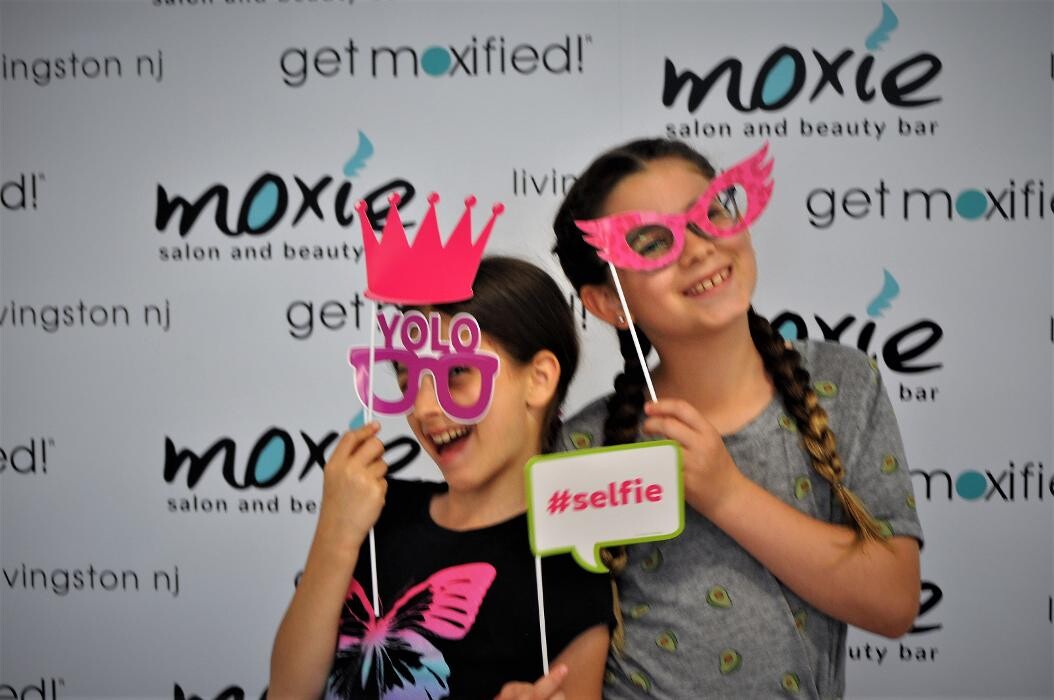 Images Moxie Salon and Beauty Bar - Livingston