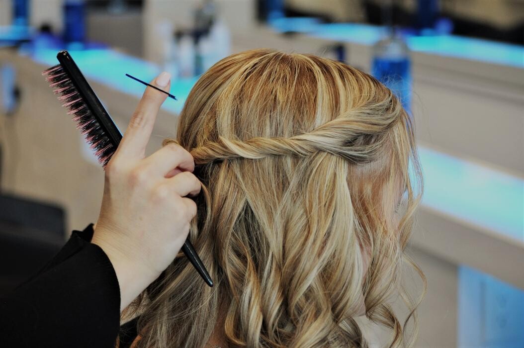 Images Moxie Salon and Beauty Bar - Livingston