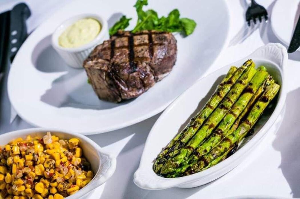 Images Shula's Steak House