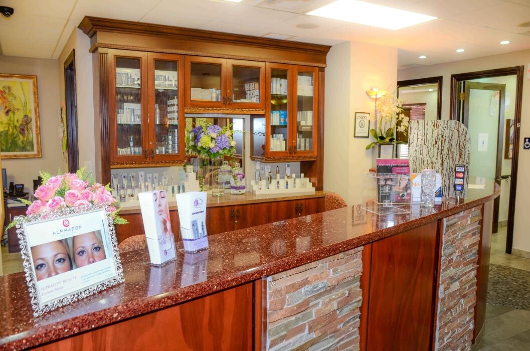 Images Dr. Longwill Skin Care