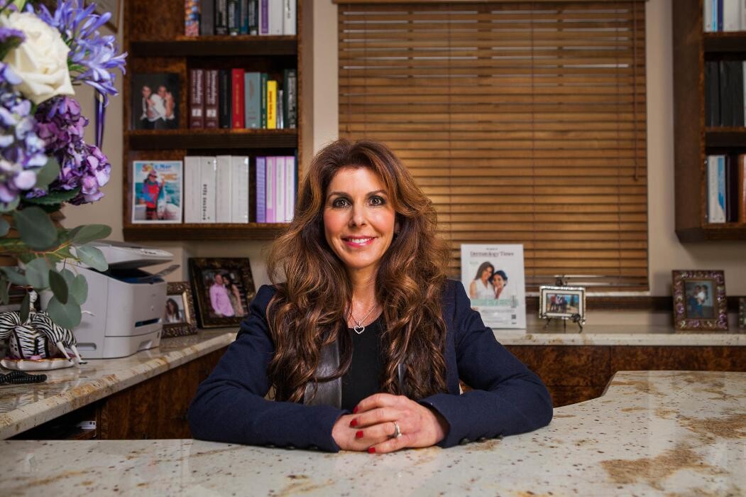 Images Dr. Longwill Skin Care