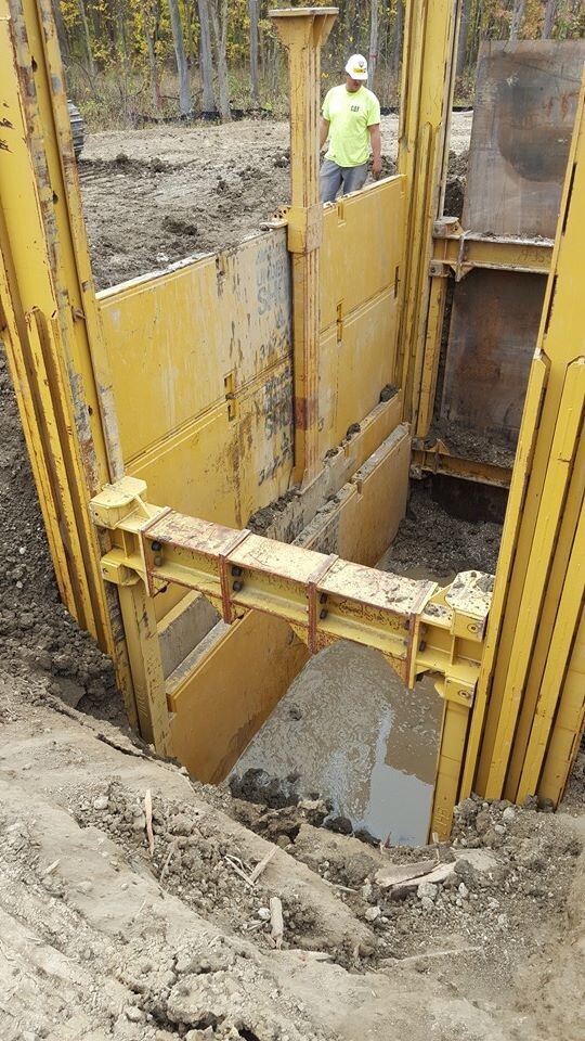 Images MacAllister Underground Shoring & Pump