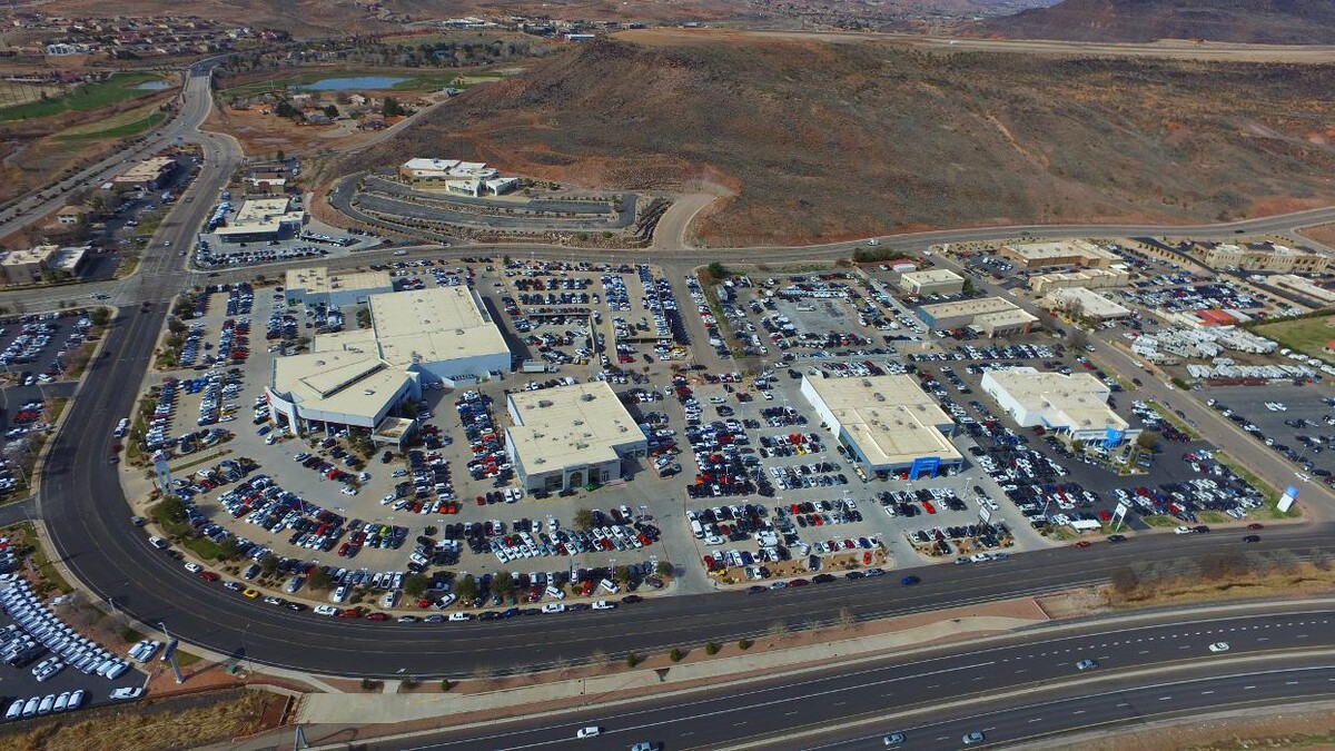 Images Stephen Wade Auto Center
