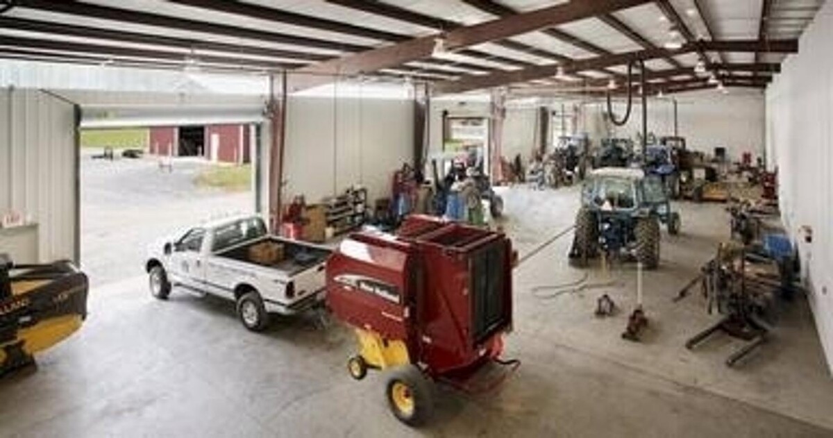 Images West Hills Tractor
