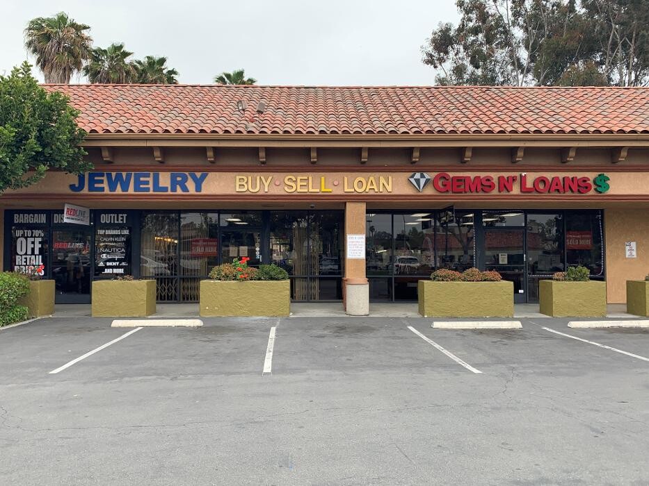 Images Gems N' Loans - Oceanside