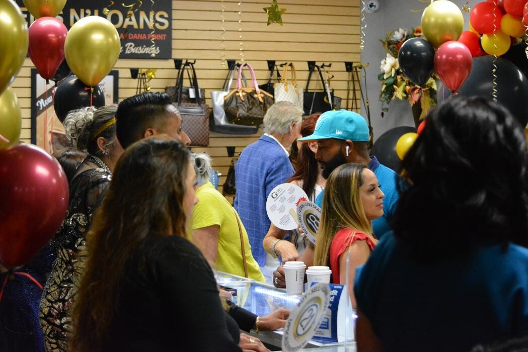 Images Gems N' Loans - Temecula